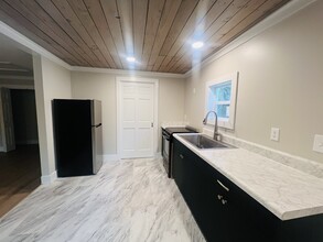 228 Amelia St, Unit 228 Amelia B in Lafayette, LA - Building Photo - Building Photo