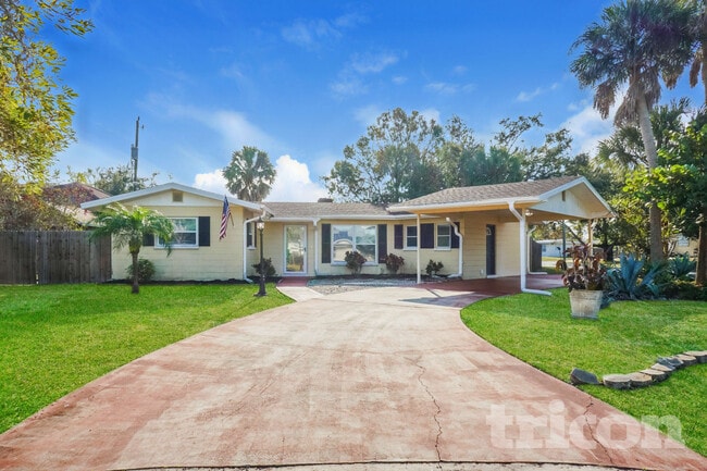 4167 Pompano Rd in Venice, FL - Building Photo - Building Photo