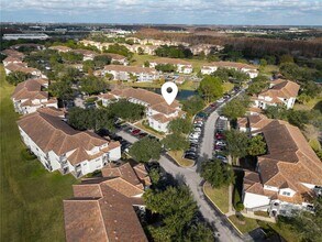 13838 Fairway Island Dr, Unit 1436 in Orlando, FL - Foto de edificio - Building Photo