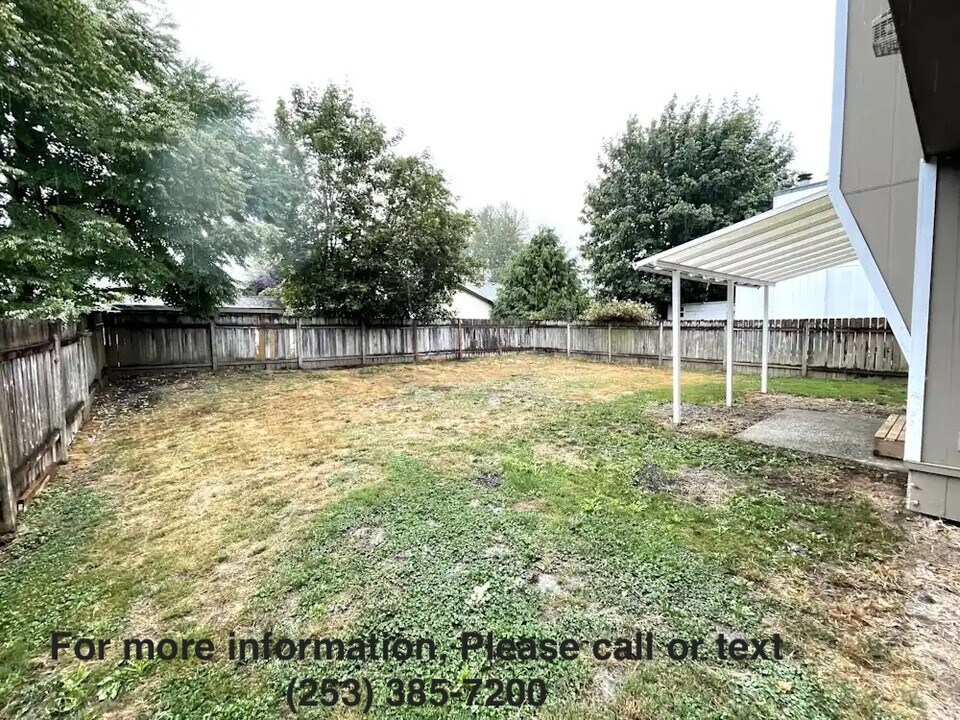 23803 150th St SE in Monroe, WA - Building Photo
