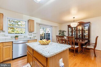 13561 Filly Ct in Gainesville, VA - Building Photo - Building Photo