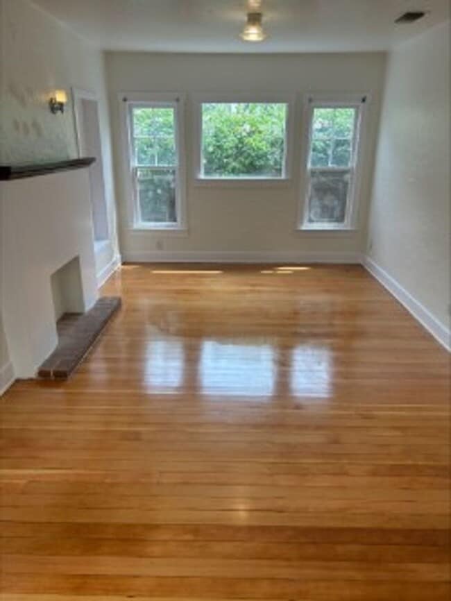 2351-2353 Ocean Ave in Los Angeles, CA - Building Photo - Building Photo