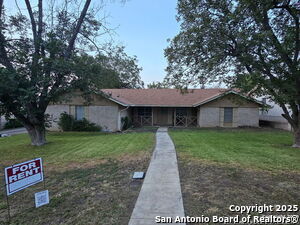 1007 Evening Dun St in San Antonio, TX - Building Photo