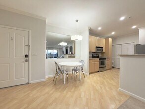 801 S Winchester Blvd in San Jose, CA - Building Photo - Building Photo