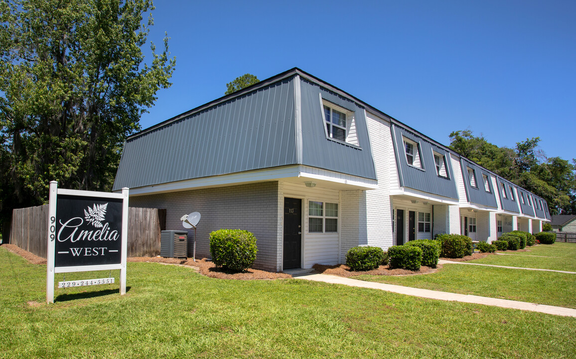 Amelia West Townhomes in Valdosta, GA - Foto de edificio