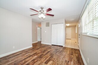 1261 Grovewood Dr in Columbus, OH - Building Photo - Building Photo