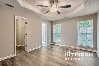 205 Buffington Dr in Union City, GA - Building Photo - Building Photo
