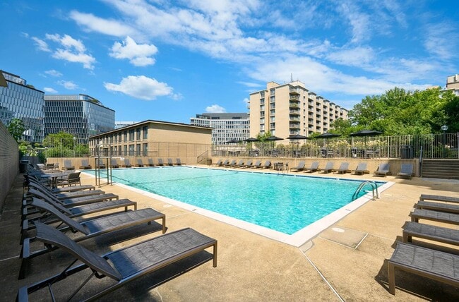 Waterside Towers in Washington, DC - Building Photo - Building Photo