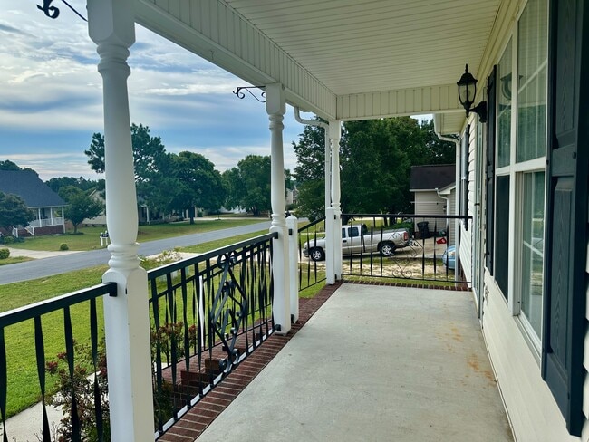228 Northview Dr in Sanford, NC - Building Photo - Building Photo