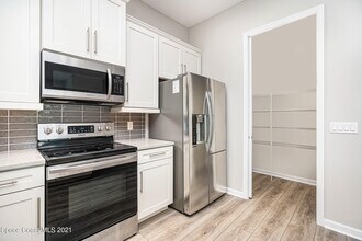 706 Lanai Cir in Melbourne, FL - Building Photo - Building Photo