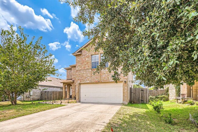 215 Cottontail Dr in Leander, TX - Foto de edificio - Building Photo