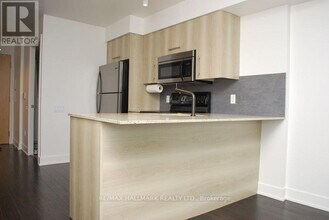 1048 Broadview Ave in Toronto, ON - Building Photo - Building Photo