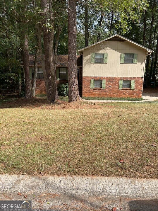 5089 Victor Trail NW in Norcross, GA - Building Photo