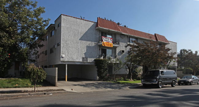 125 S Avenue 53 in Los Angeles, CA - Building Photo - Building Photo