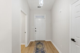 1212 Pleasant Ridge Dr in Lexington, KY - Building Photo - Building Photo