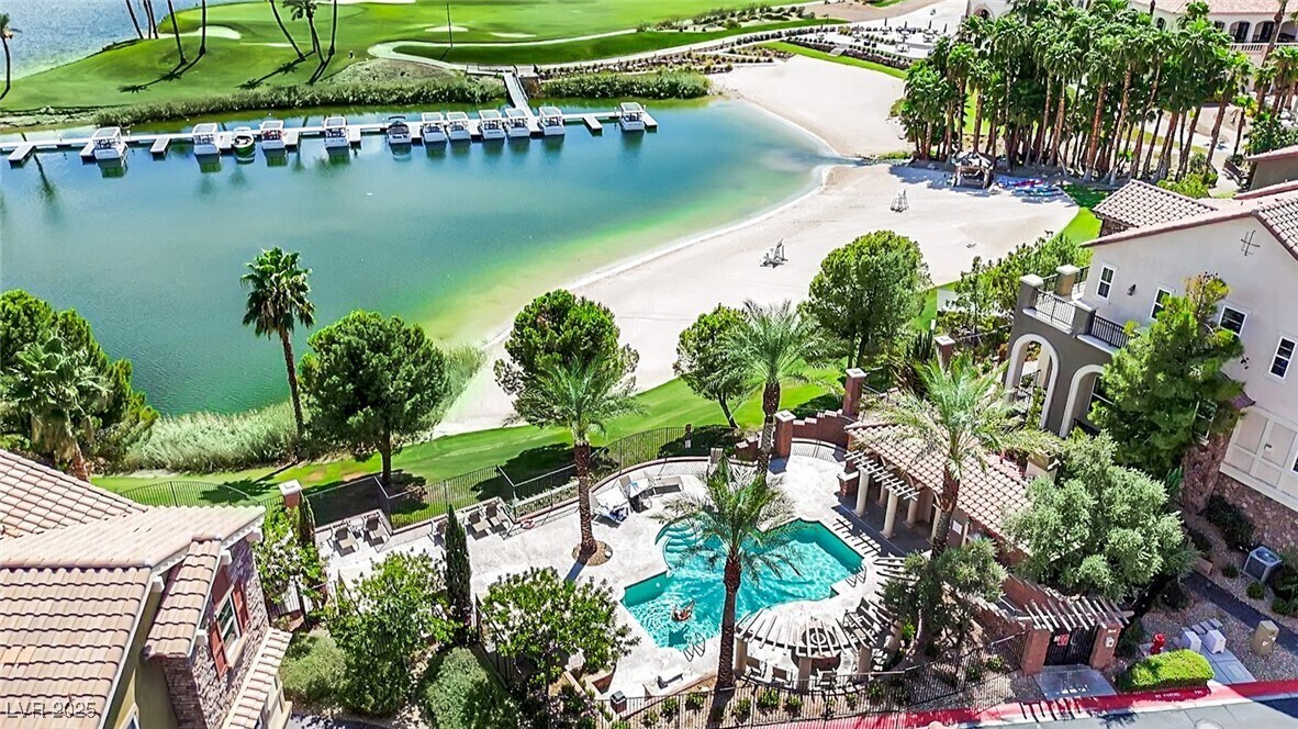 45 Via Di Vita in Henderson, NV - Foto de edificio