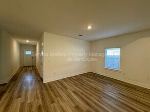 5380 Cornwall Dr in Milton, FL - Building Photo - Building Photo