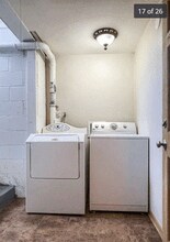 923 S 24th St, Unit 2 in Lincoln, NE - Building Photo - Building Photo