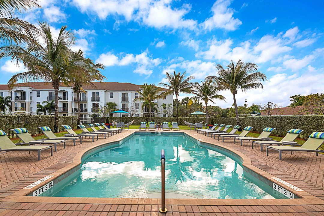 Blu Atlantic in Delray Beach, FL - Foto de edificio