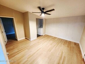 1323 W 30th St in Jacksonville, FL - Building Photo - Building Photo