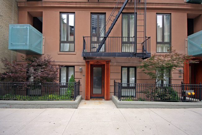 Beekman Hill Co-Op Apartments in New York, NY - Foto de edificio - Building Photo