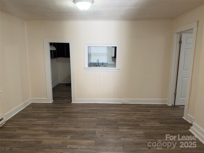 826 Cantwell St in Charlotte, NC - Building Photo - Building Photo