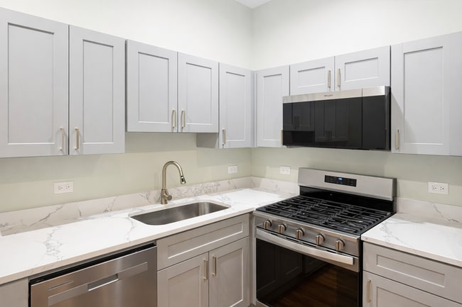 5032 S Princeton Ave, Unit 1