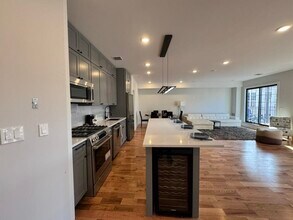 241 Palisade Ave in Jersey City, NJ - Building Photo - Building Photo