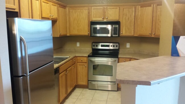 2133 Krisron Rd, Unit C203