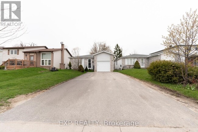 property at 6 Hickling Trail