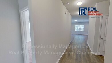 7363 Bellacroft Dr in Leland, NC - Building Photo - Building Photo