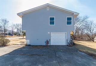 22 Scott Dr in Middletown, NY - Foto de edificio - Building Photo