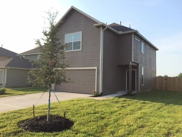 property at 19423 Plantation Maple Dr