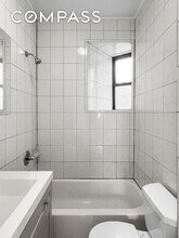 270 E 78th St in New York, NY - Building Photo - Building Photo