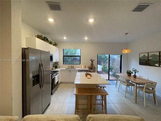 12868 SW 232nd Ln in Princeton, FL - Foto de edificio - Building Photo