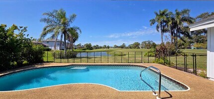 3919 Torrey Pines Blvd in Sarasota, FL - Building Photo - Building Photo