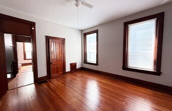 3220 Bishop St in Cincinnati, OH - Building Photo - Building Photo