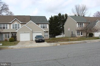 27 Periwinkle Ct in Dover, DE - Building Photo - Building Photo