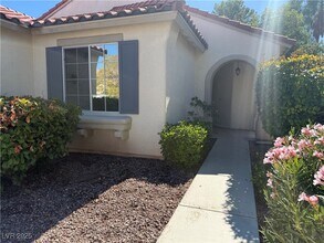 2983 Scenic Valley Way in Henderson, NV - Building Photo - Building Photo