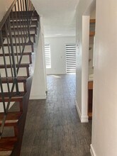 50 Antilla Ave, Unit 4 in Coral Gables, FL - Building Photo - Building Photo