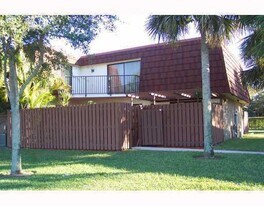 8461 Boca Rio Dr in Boca Raton, FL - Building Photo