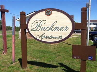 Buckner Apartments in Fairfield, TX - Foto de edificio