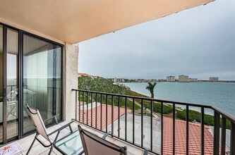 6218 Palma Del Mar Blvd S in St. Petersburg, FL - Foto de edificio - Building Photo