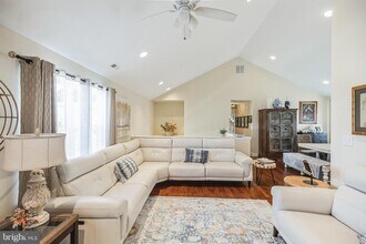 725 Cooper Landing Rd in Cherry Hill Township, NJ - Building Photo - Building Photo