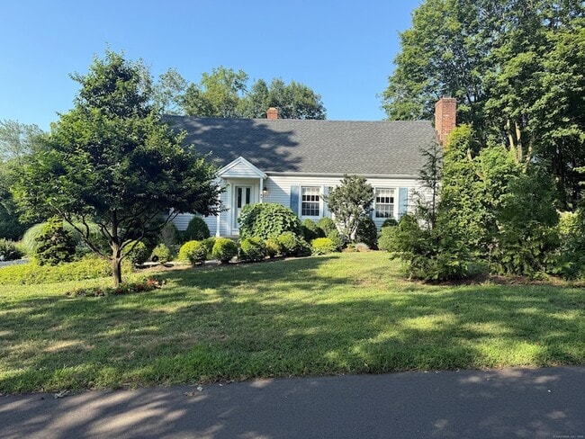 111 Mill Hill Rd in Fairfield, CT - Building Photo - Building Photo