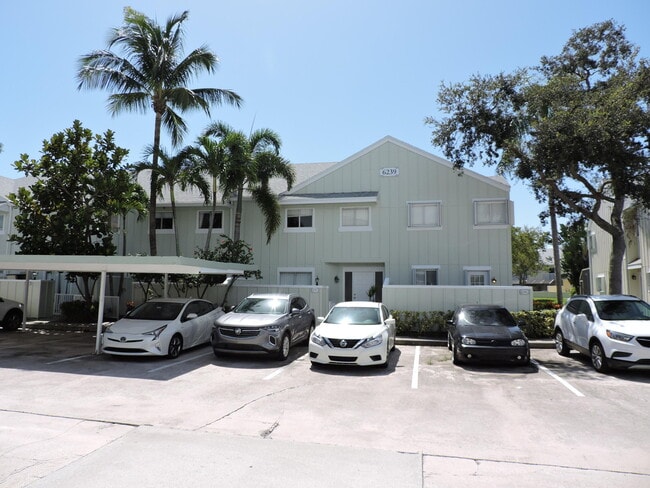 6239 Riverwalk Ln