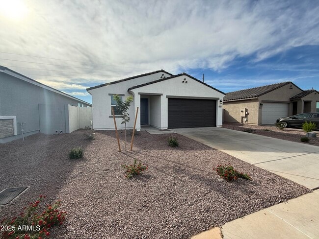 7433 E Cozy Cottage Ln in Queen Creek, AZ - Building Photo - Building Photo