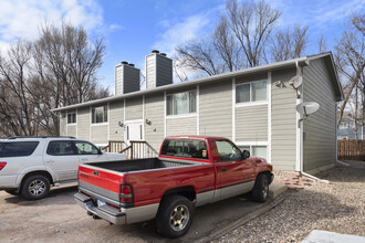 445 W Van Buren St in Colorado Springs, CO - Building Photo - Building Photo