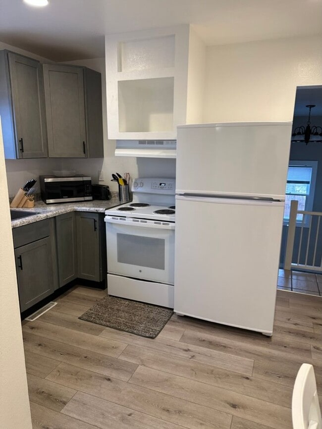 2848 4th St in Eau Claire, WI - Building Photo - Building Photo