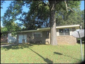 131 Farmere Cir in North Little Rock, AR - Building Photo